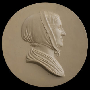 Medaille af ældre dame