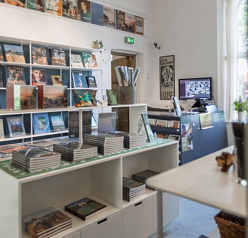 20 % rabat på kunstmuseets egne bogudgivelser
