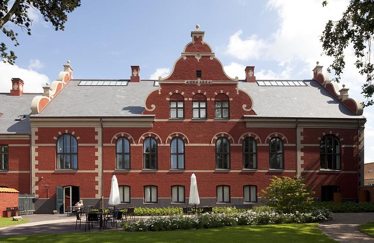 Kunstmuseet set fra haven
